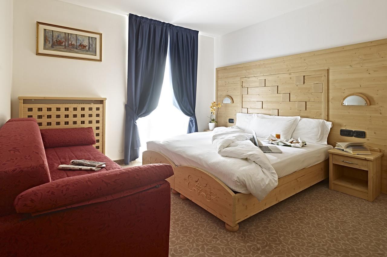 Hotel Europa Madonna di Campiglio Luaran gambar